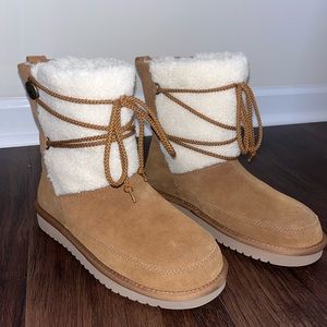 Kookaburra by UGG- size 7 Michon Boots